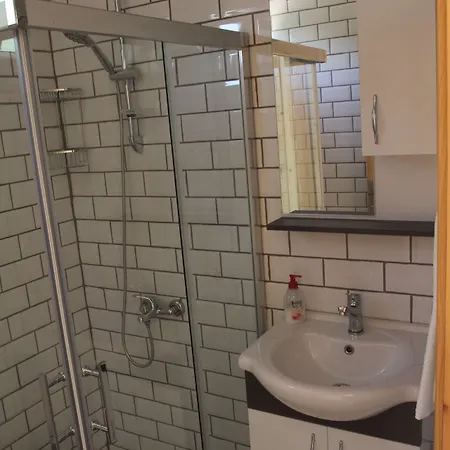 فندق مبيت وإفطار Guelsuem Hanim Evleri Orhaniye (Marmaris)