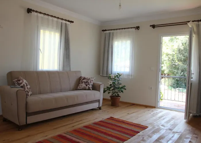 Guelsuem Hanim Evleri Орхание